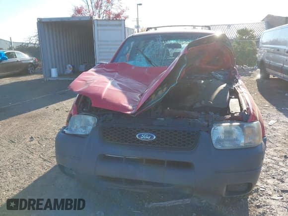 ✅ 2002 Ford Escape XLS Value • VIN: 1FMYU01B72KA52039 • Lot: 43695766. Wystawiony na IAAI z przebiegiem 161 405 mil. Bezpłatny archiwum sprzedaży aukcyjnych z USA i szczegółowy raport historii pojazdu na DreamBid. Zdjęcie 6.