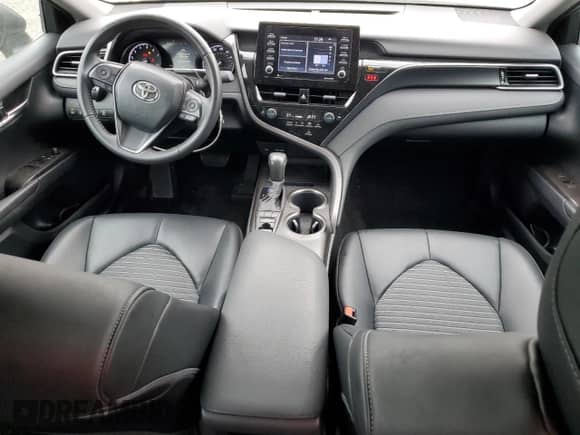 2022 Toyota Camry SE z VIN 4T1G11BK6NU059498, wystawiony jako Copart lot #80490485 z przebiegiem 34 435 mil mil oraz Szkoda całkowita • Salvage title. Historia ofert i sprzedaży dostępna na DreamBid. Obrazek 8.