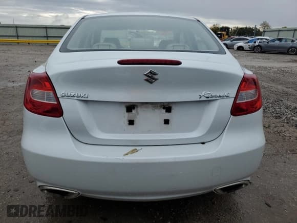✅ 2013 Suzuki Kizashi SE • VIN: JS2RE9A31D6100266 • Lot: 79129574. Listed on Copart with Not provided. Free auction sales archive from the USA and detailed vehicle history report at DreamBid. Image 6.