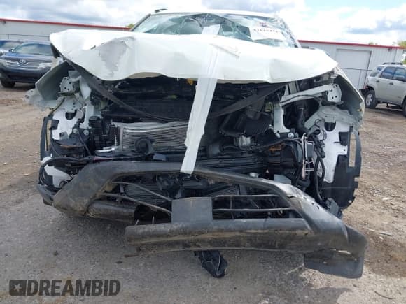 ✅ 2024 Nissan Rogue S • VIN: 5N1BT3AA6RC733055 • Лот: 43145924. Опубликован ранее на IAAI с пробегом 15 001 миль. Бесплатный доступ к архиву аукционных продаж из США и подробный отчёт об истории автомобиля на DreamBid. Изображение 6.