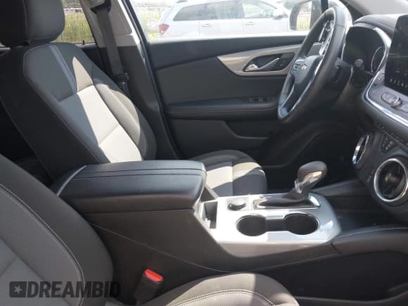 ✅ 2023 Chevrolet Blazer LT • VIN: 3GNKBCR43PS219667 • Lot: 42473000. Listed on IAAI with 65,815 mi. Free auction sales archive from the USA and detailed vehicle history report at DreamBid. Image 5.