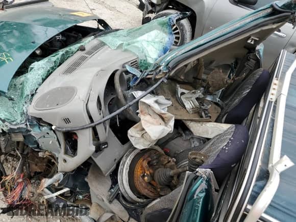 1998 Chevrolet S-10 LS с VIN 1GCDT14X9W8235657, выставлен на аукционе Copart как лот 58563855 с пробегом Не указан миль и На запчасти • Non repairable. История ставок и продаж доступна на DreamBid. Изображение 8.