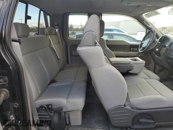 ✅ 2008 Ford F-150 STX • VIN: 1FTRX14W58FC36322 • Lot: 82767295. Listed on Copart with 137,464 mi. Free auction sales archive from the USA and detailed vehicle history report at DreamBid. Image 10.