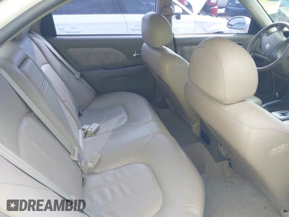 ✅ 2004 Hyundai Sonata GLS • VIN: KMHWF35H64A960816 • Lot: 42356107. Listed on IAAI with 95,642 mi. Free auction sales archive from the USA and detailed vehicle history report at DreamBid. Image 8.