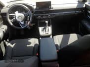 ✅ 2023 Honda CR-V Sport • VIN: 2HKRS4H51PH121612 • Лот: 55497935. Опубликован ранее на Copart с пробегом 1 551 миль. Бесплатный доступ к архиву аукционных продаж из США и подробный отчёт об истории автомобиля на DreamBid. Изображение 8.