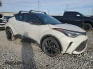 ✅ 2022 Toyota C-HR XLE • VIN: NMTKHMBX4NR145810 • Лот: 43066335. Опубликован ранее на Copart с пробегом 40 462 миль. Бесплатный доступ к архиву аукционных продаж из США и подробный отчёт об истории автомобиля на DreamBid. Изображение 4.