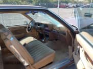 ✅ 1985 Oldsmobile Cutlass Supreme • VIN: 1G3GR47Y6FP336579 • Lot: 43234414. Wystawiony na IAAI z przebiegiem 84 418 mil. Bezpłatny archiwum sprzedaży aukcyjnych z USA i szczegółowy raport historii pojazdu na DreamBid. Zdjęcie 5.