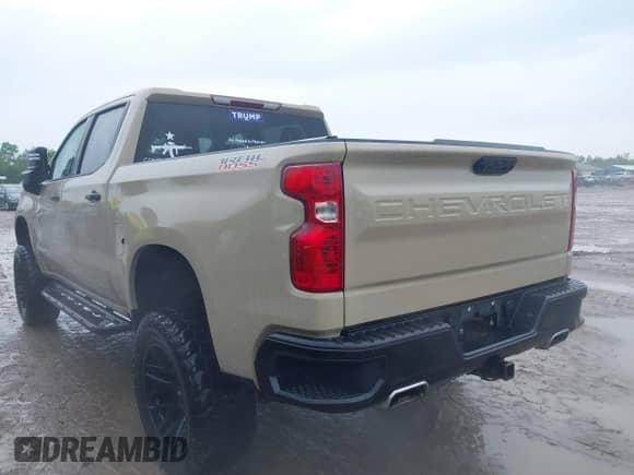 2022 Chevrolet Silverado 1500 Custom Trail Boss with VIN 3GCPDCED5NG679881, listed as a IAAI auction lot 42430820 with 30,910 mi miles and . Bid and sale history available at DreamBid. Image 3.