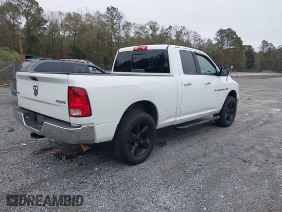 ✅ 2011 Ram 1500 ST • VIN: 1D7RV1GT3BS636102 • Lot: 43871910. Listed on IAAI with 140,865 mi. Free auction sales archive from the USA and detailed vehicle history report at DreamBid. Image 4.