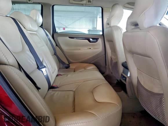 ✅ 2004 Volvo V70 XC Cross Country • VIN: YV1SZ59H841152722 • Lot: 94180665. Listed on Copart with 183,292 mi. Free auction sales archive from the USA and detailed vehicle history report at DreamBid. Image 10.