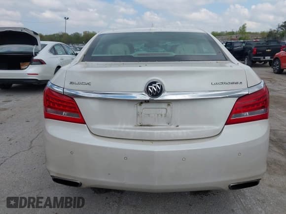 ✅ 2014 Buick LaCrosse Premium II • VIN: 1G4GF5G30EF178114 • Lot: 42190183. Wystawiony na IAAI z przebiegiem 109 760 mil. Bezpłatny archiwum sprzedaży aukcyjnych z USA i szczegółowy raport historii pojazdu na DreamBid. Zdjęcie 16.