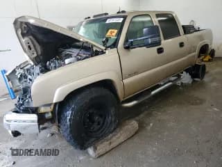 ✅ 2004 Chevrolet Silverado 2500HD Work Truck • VIN: 1GCHC23U64F247868 • Лот: 68167335. Опубликован ранее на Copart с пробегом 183 824 миль. Бесплатный доступ к архиву аукционных продаж из США и подробный отчёт об истории автомобиля на DreamBid. Изображение 1.