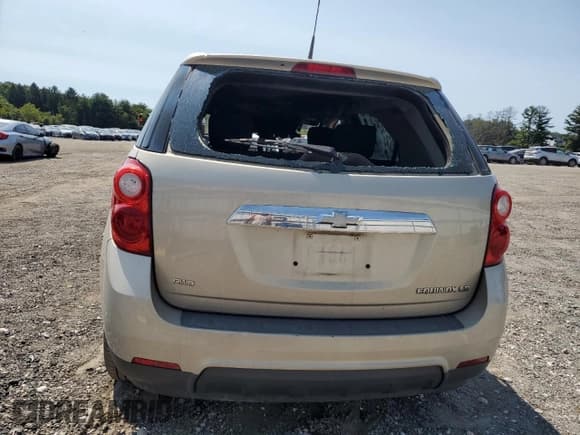 ✅ 2010 Chevrolet Equinox LS • VIN: 2CNFLCEW1A6238234 • Лот: 70514564. Опубликован ранее на Copart с пробегом Не указан. Бесплатный доступ к архиву аукционных продаж из США и подробный отчёт об истории автомобиля на DreamBid. Изображение 6.