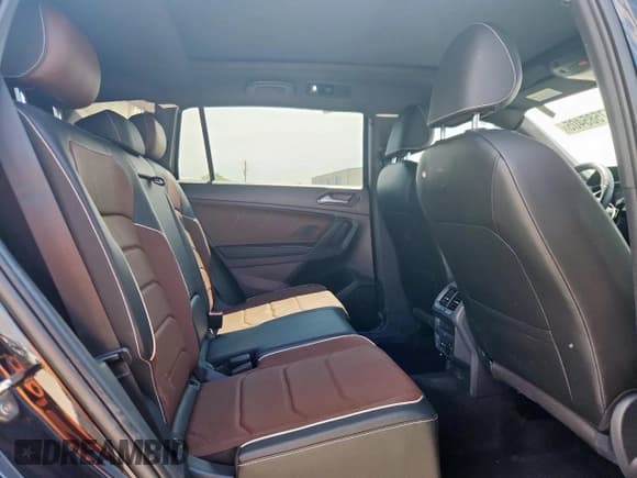 ✅ 2022 Volkswagen Tiguan SEL R-Line • VIN: 3VV4B7AX2NM000734 • Lot: 67585405. Listed on Copart with 46,469 mi. Free auction sales archive from the USA and detailed vehicle history report at DreamBid. Image 11.