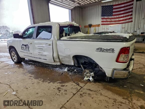 ✅ 2021 Ram 1500 Big Horn • VIN: 1C6SRFMT6MN546338 • Лот: 94742235. Опубликован ранее на Copart с пробегом 122 433 миль. Бесплатный доступ к архиву аукционных продаж из США и подробный отчёт об истории автомобиля на DreamBid. Изображение 2.