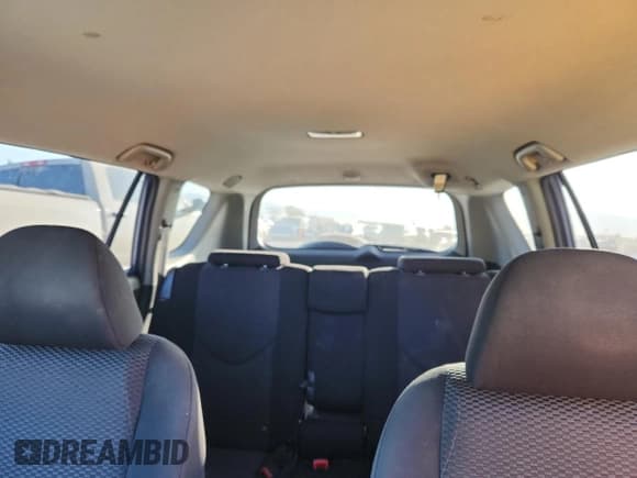 ✅ 2007 Toyota RAV4 Sport • VIN: JTMBK32V476026363 • Лот: 71973565. Опубликован ранее на Copart с пробегом 203 669 миль. Бесплатный доступ к архиву аукционных продаж из США и подробный отчёт об истории автомобиля на DreamBid. Изображение 10.