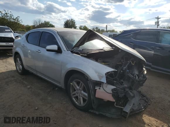 ✅ 2012 Dodge Avenger SXT • VIN: 1C3CDZCBXCN183650 • Лот: 73868544. Опубликован ранее на Copart с пробегом Не указан. Бесплатный доступ к архиву аукционных продаж из США и подробный отчёт об истории автомобиля на DreamBid. Изображение 4.