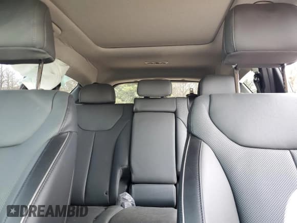 ✅ 2022 Hyundai Santa Fe Limited • VIN: 5NMS4DALXNH422572 • Lot: 67283744. Wystawiony na Copart z przebiegiem 12 792 mil. Bezpłatny archiwum sprzedaży aukcyjnych z USA i szczegółowy raport historii pojazdu na DreamBid. Zdjęcie 10.