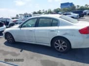 ✅ 2005 Infiniti G35 • VIN: JNKCV51E85M207059 • Lot: 43012270. Wystawiony na IAAI z przebiegiem 229 477 mil. Bezpłatny archiwum sprzedaży aukcyjnych z USA i szczegółowy raport historii pojazdu na DreamBid. Zdjęcie 15.