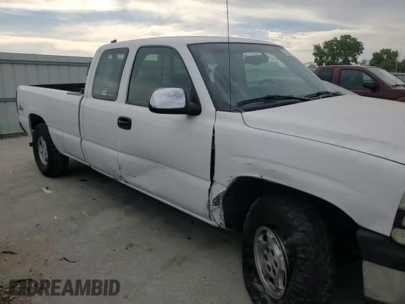 ✅ 2000 Chevrolet Silverado 1500 LS • VIN: 1GCEK19T9YE274203 • Лот: 72040304. Опубликован ранее на Copart с пробегом 181 340 миль. Бесплатный доступ к архиву аукционных продаж из США и подробный отчёт об истории автомобиля на DreamBid. Изображение 11.