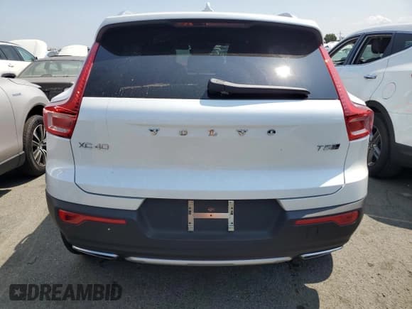✅ 2019 Volvo XC40 Inscription • VIN: YV4162UL5K2069273 • Lot: 64912823. Listed on Copart with 8,553 mi. Free auction sales archive from the USA and detailed vehicle history report at DreamBid. Image 6.
