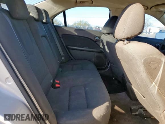 ✅ 2010 Ford Fusion SE • VIN: 3FAHP0HA4AR132214 • Лот: 90324105. Опубликован ранее на Copart с пробегом 255 308 миль. Бесплатный доступ к архиву аукционных продаж из США и подробный отчёт об истории автомобиля на DreamBid. Изображение 10.