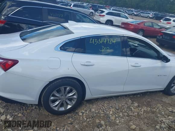 2020 Chevrolet Malibu LT with VIN 1G1ZD5ST6LF029626, listed as a IAAI auction lot 43044724 with 92,413 mi miles and . Bid and sale history available at DreamBid. Image 13.