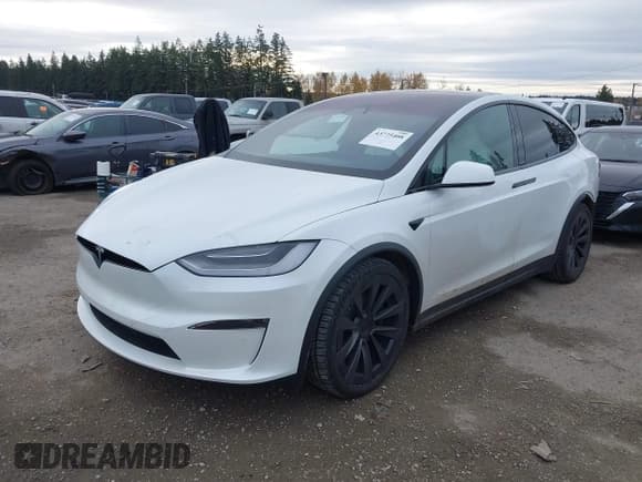 ✅ 2022 Tesla Model X Plaid • VIN: 7SAXCBE62NF336596 • Lot: 43775408. Wystawiony na IAAI z przebiegiem 24 163 mil. Bezpłatny archiwum sprzedaży aukcyjnych z USA i szczegółowy raport historii pojazdu na DreamBid. Zdjęcie 20.