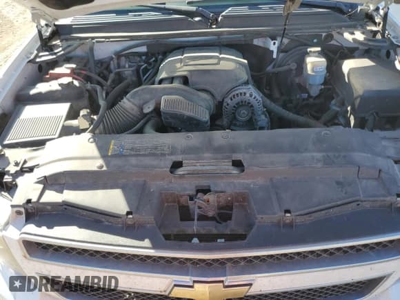 ✅ 2011 Chevrolet Suburban LT • VIN: 1GNSKJE38BR139813 • Lot: 82637335. Listed on Copart with 222,237 mi. Free auction sales archive from the USA and detailed vehicle history report at DreamBid. Image 12.