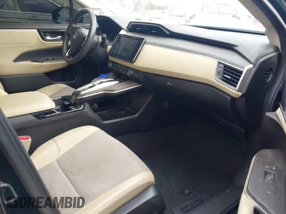 ✅ 2018 Honda Clarity • VIN: JHMZC5F15JC019394 • Lot: 43261290. Wystawiony na IAAI z przebiegiem 168 775 mil. Bezpłatny archiwum sprzedaży aukcyjnych z USA i szczegółowy raport historii pojazdu na DreamBid. Zdjęcie 5.