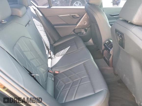 ✅ 2024 BMW 5 Series 530i • VIN: WBA43FJ03RCP96312 • Лот: 65695525. Опубликован ранее на Copart с пробегом 51 418 миль. Бесплатный доступ к архиву аукционных продаж из США и подробный отчёт об истории автомобиля на DreamBid. Изображение 10.