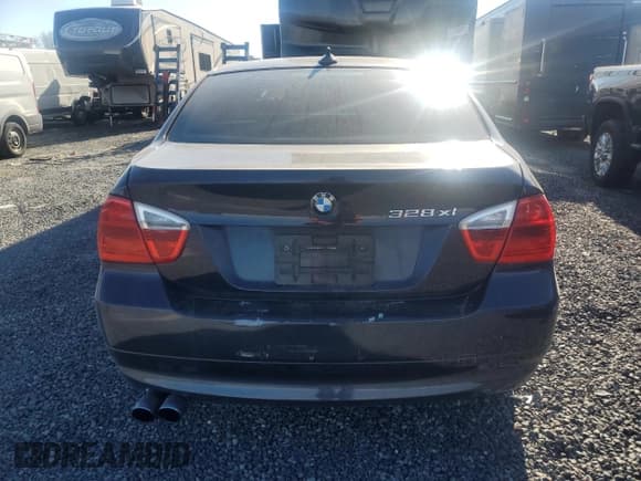 ✅ 2007 BMW 3 Series 328xi • VIN: WBAVC93507K034895 • Lot: 92272945. Listed on Copart with 166,363 mi. Free auction sales archive from the USA and detailed vehicle history report at DreamBid. Image 6.