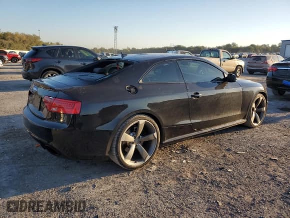 ✅ 2014 Audi RS 5 • VIN: WUAC6AFR6EA900459 • Lot: 74350834. Listed on Copart with 127,313 mi. Free auction sales archive from the USA and detailed vehicle history report at DreamBid. Image 3.