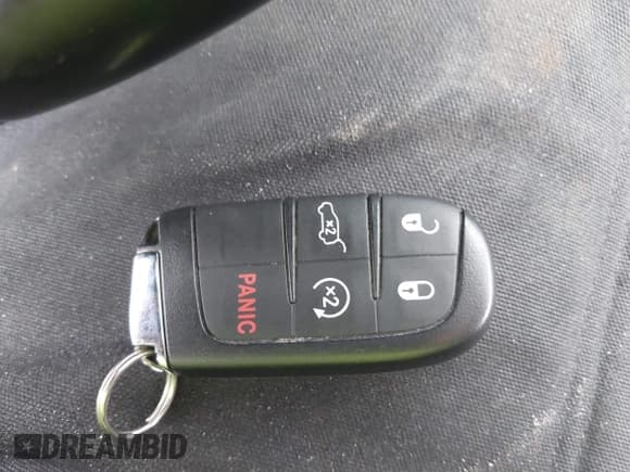 ✅ 2018 Jeep Compass Latitude • VIN: 3C4NJDBB6JT282156 • Lot: 43641156. Wystawiony na IAAI z przebiegiem 76 869 mil. Bezpłatny archiwum sprzedaży aukcyjnych z USA i szczegółowy raport historii pojazdu na DreamBid. Zdjęcie 11.