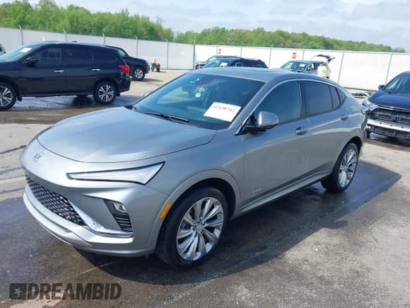 ✅ 2024 Buick Envista Avenir • VIN: KL47LCE21RB081216 • Lot: 42128742. Wystawiony na IAAI z przebiegiem 19 709 mil. Bezpłatny archiwum sprzedaży aukcyjnych z USA i szczegółowy raport historii pojazdu na DreamBid. Zdjęcie 2.