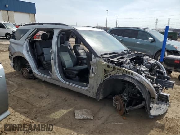 ✅ 2023 Ford Explorer XLT • VIN: 1FMSK8DH9PGA77612 • Lot: 52877665. Listed on Copart with 18,545 mi. Free auction sales archive from the USA and detailed vehicle history report at DreamBid. Image 4.