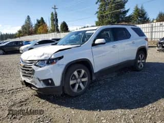 ✅ 2020 Chevrolet Traverse LT • VIN: 1GNEVHKW7LJ251160 • Lot: 84760605. Wystawiony na Copart z przebiegiem 27 824 mil. Bezpłatny archiwum sprzedaży aukcyjnych z USA i szczegółowy raport historii pojazdu na DreamBid. Zdjęcie 1.
