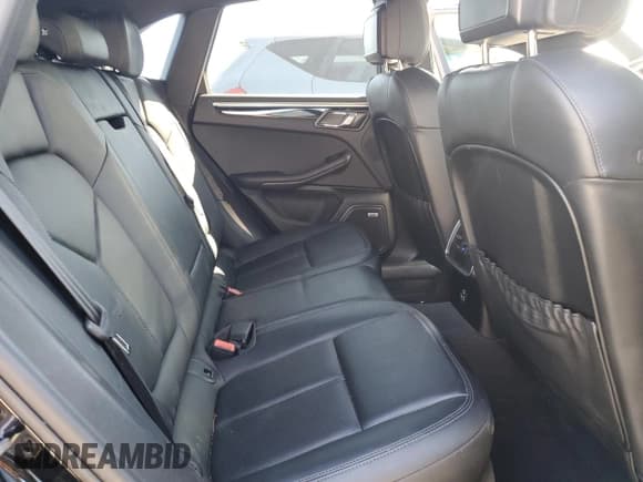 ✅ 2021 Porsche Macan • VIN: WP1AA2A51MLB11795 • Lot: 82455955. Listed on Copart with 21,957 mi. Free auction sales archive from the USA and detailed vehicle history report at DreamBid. Image 10.