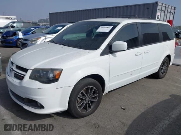 ✅ 2017 Dodge Grand Caravan GT • VIN: 2C4RDGEG9HR774341 • Lot: 43589218. Wystawiony na IAAI z przebiegiem 188 973 mil. Bezpłatny archiwum sprzedaży aukcyjnych z USA i szczegółowy raport historii pojazdu na DreamBid. Zdjęcie 17.