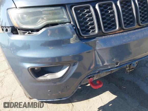✅ 2020 Jeep Grand Cherokee Trailhawk • VIN: 1C4RJFLG2LC436433 • Lot: 43526301. Listed on IAAI with 32,843 mi. Free auction sales archive from the USA and detailed vehicle history report at DreamBid. Image 6.