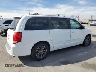✅ 2017 Dodge Grand Caravan SXT • VIN: 2C4RDGCGXHR754117 • Lot: 92326405. Wystawiony na Copart z przebiegiem 131 004 mil. Bezpłatny archiwum sprzedaży aukcyjnych z USA i szczegółowy raport historii pojazdu na DreamBid. Zdjęcie 3.