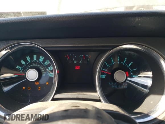 ✅ 2012 Ford Mustang V6 • VIN: 1ZVBP8AM0C5272847 • Lot: 87098715. Listed on Copart with 144,217 mi. Free auction sales archive from the USA and detailed vehicle history report at DreamBid. Image 9.