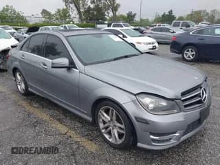 ✅ 2014 Mercedes-Benz C 250 Sport • VIN: WDDGF4HBXEG253583 • Lot: 42189407. Listed on IAAI with 134,896 mi. Free auction sales archive from the USA and detailed vehicle history report at DreamBid. Image 1.
