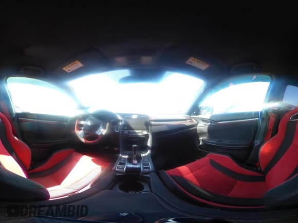 ✅ 2021 Honda Civic Type R Touring • VIN: SHHFK8G74MU200763 • Lot: 42496583. Wystawiony na IAAI z przebiegiem 42 138 mil. Bezpłatny archiwum sprzedaży aukcyjnych z USA i szczegółowy raport historii pojazdu na DreamBid. Zdjęcie 19.