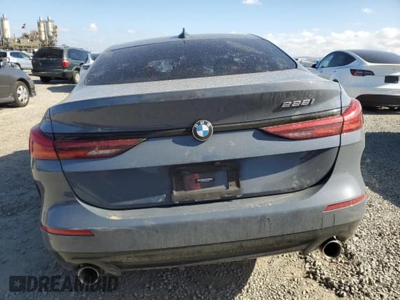 ✅ 2022 BMW 2 Series 228i • VIN: WBA53AK00N7K89800 • Lot: 56983595. Wystawiony na Copart z przebiegiem Nie podano. Bezpłatny archiwum sprzedaży aukcyjnych z USA i szczegółowy raport historii pojazdu na DreamBid. Zdjęcie 6.