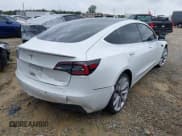 ✅ 2019 Tesla Model 3 Long Range • VIN: 5YJ3E1EB3KF487245 • Lot: 43324842. Wystawiony na IAAI z przebiegiem 78 281 mil. Bezpłatny archiwum sprzedaży aukcyjnych z USA i szczegółowy raport historii pojazdu na DreamBid. Zdjęcie 4.