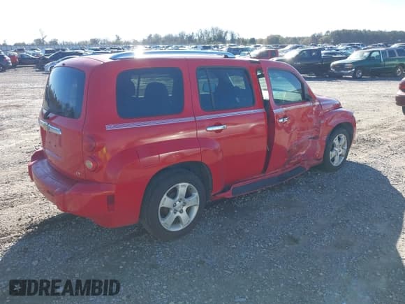 ✅ 2006 Chevrolet HHR LT • VIN: 3GNDA23P16S638298 • Lot: 41216077. Listed on IAAI with 104,739 mi. Free auction sales archive from the USA and detailed vehicle history report at DreamBid. Image 4.