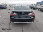 ✅ 2022 Lexus ES 300h • VIN: 58ADA1C12NU013605 • Lot: 43685343. Listed on IAAI with 55,344 mi. Free auction sales archive from the USA and detailed vehicle history report at DreamBid. Image 16.