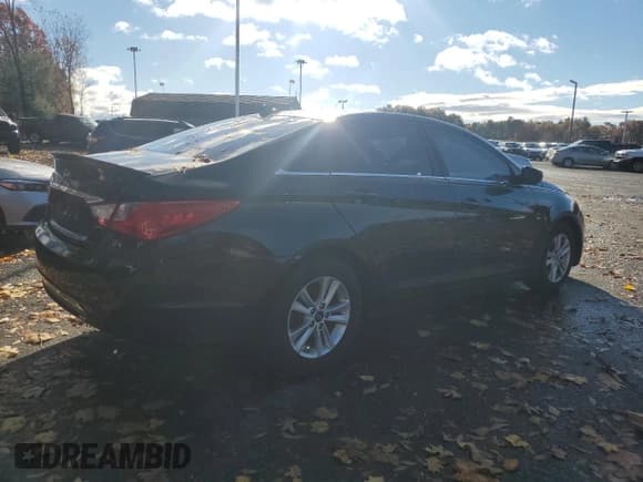 ✅ 2013 Hyundai Sonata GLS • VIN: 5NPEB4AC3DH732597 • Лот: 91009775. Опубликован ранее на Copart с пробегом 144 324 миль. Бесплатный доступ к архиву аукционных продаж из США и подробный отчёт об истории автомобиля на DreamBid. Изображение 3.