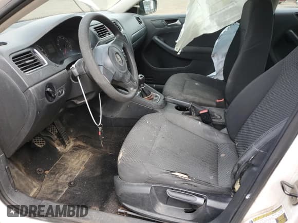 ✅ 2012 Volkswagen Jetta • VIN: 3VW1K7AJ2CM318263 • Лот: 82065265. Опубликован ранее на Copart с пробегом 234 735 миль. Бесплатный доступ к архиву аукционных продаж из США и подробный отчёт об истории автомобиля на DreamBid. Изображение 7.